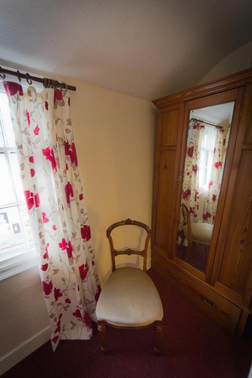 The Angel Hotel Helston Room photo